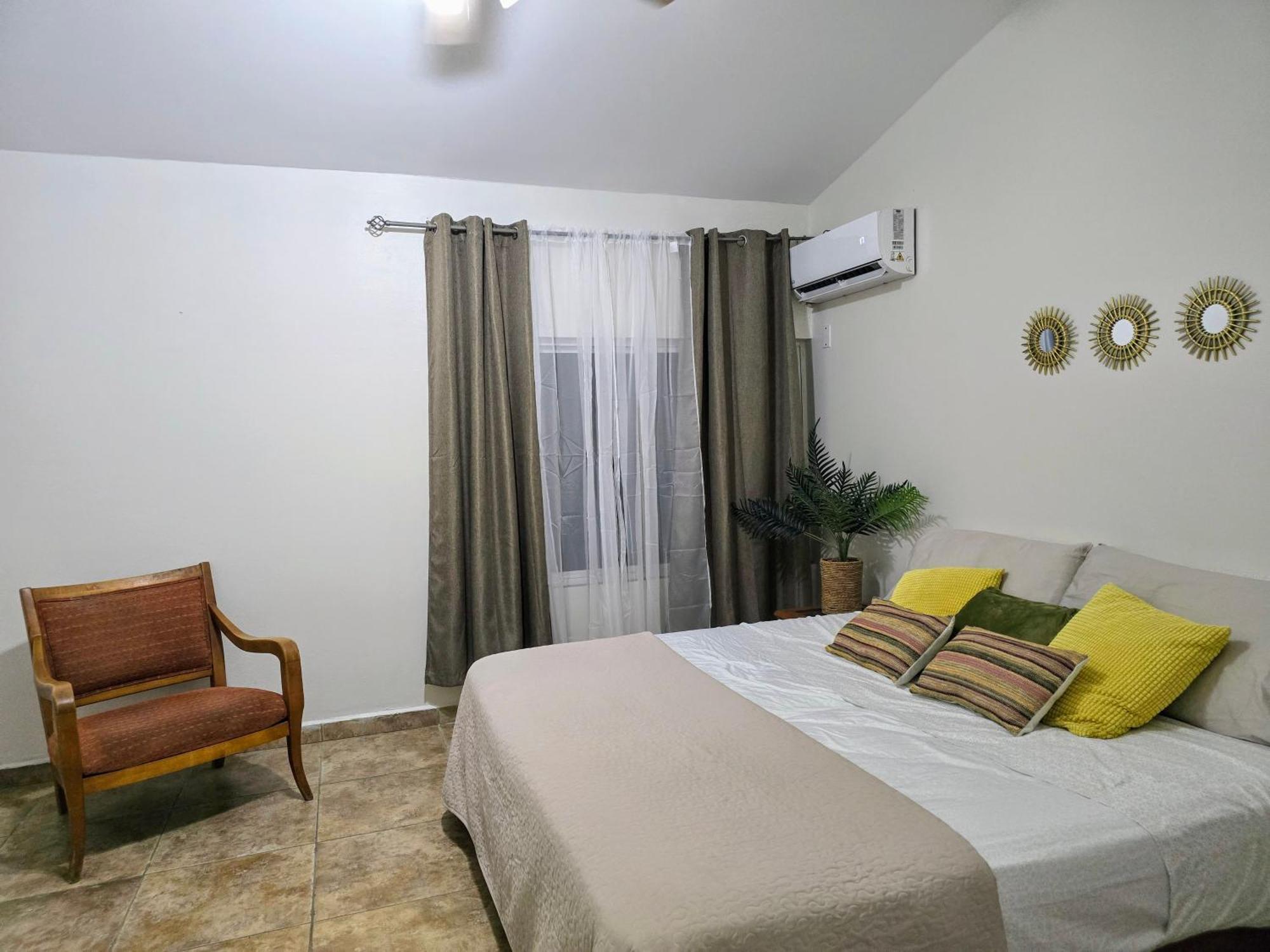 Rooi Santo Residence Palm Beach Buitenkant foto